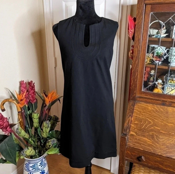 Diane Von Furstenberg Dresses & Skirts - Moving Sale!  💘 DVF Kadijah Mini Dress 8 Black Sleeveless Shift